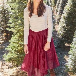 Women’s size large sparkle city skirt. VGUC